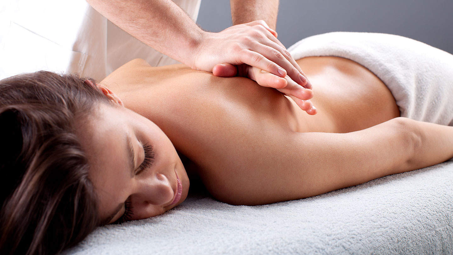 What are sports massage and the difference between massage and sports massage?